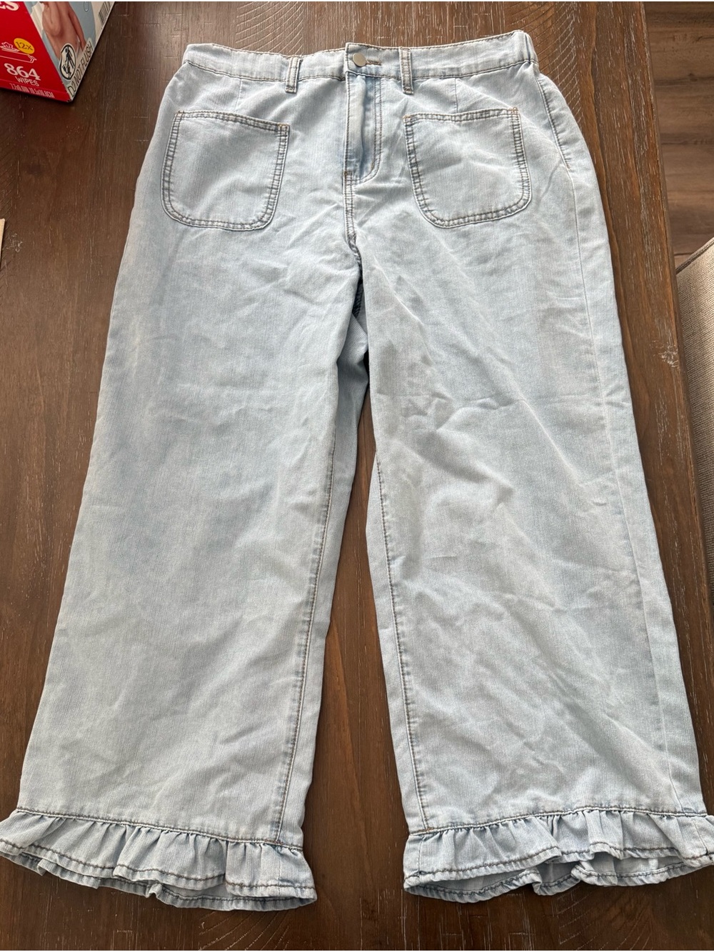 Light Wash Denim Ruffle Hem Capri Pants Wide Leg Jeans
